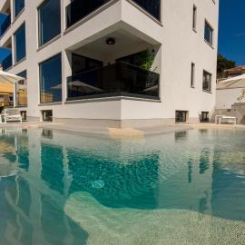 Villa Royal, ξενοδοχείο στο Τρογκίρ