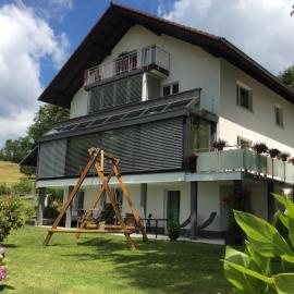 Traumhafte Ferienwohnung mit Pool, hotel em Steinen