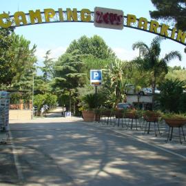 Camping Zeus, hotel in Pompei