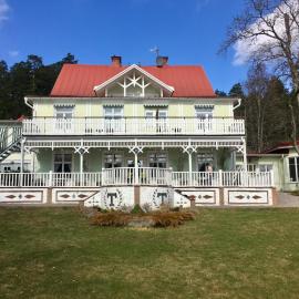 Viesnīca Hotell Torpa Pensionat - Sweden Hotels pilsētā Sēdertelje