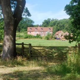 Grove Farm B&B, hotel in Newnham