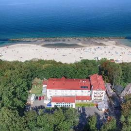 Resort Plaza Spa, hotell i Darlowko