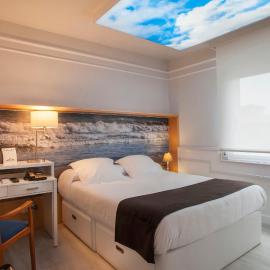 Hotel Ribes Roges, отель в Виланова-и-ла-Желтру