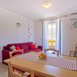 Apartment Chiara Martinscica, Hotel in Martinšćica
