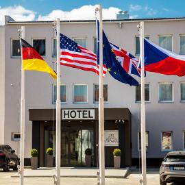 SKY Hotel Prague, hotel a Praga