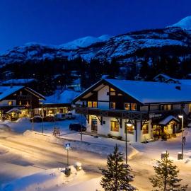 Hemsetunet Apartments، فندق في هيمسيدال
