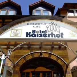 Komforthotel Kaiserhof, khách sạn ở Kelbra