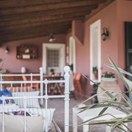 Birdsing Cottage, hotel i Dassia