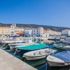 Apartments Dabović, hotell i Cres