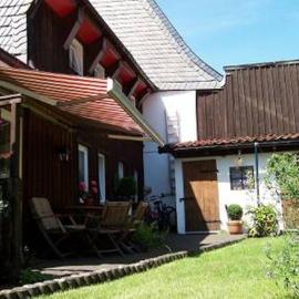 Altes Tagelöhnerhaus von 1510 mit Garten und Parkplatz, hotell sihtkohas Goslar