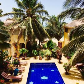 Maison Couleur Passion, hotel di Nianing