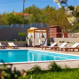 Villa Relax, private pool,barbecue!