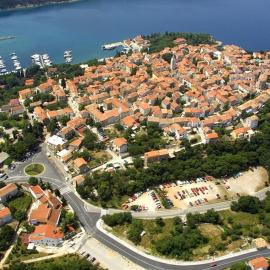 Apartmani Jozefina, hotell sihtkohas Omišalj