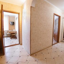 Clean and comfortable apartments on Karl Marx street, hotel v mestu Tiraspol
