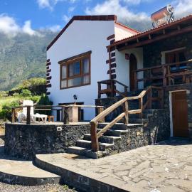 Casa Rural La Pagarrona, hotel in Frontera