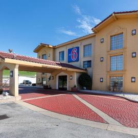 Motel 6-Knoxville, TN