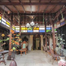 RedDoorz near Galeria Mall 2