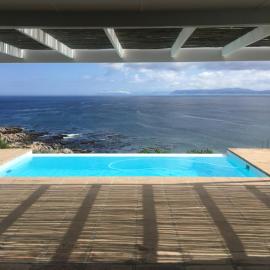 La Petite Baleine Oceanfront Villa