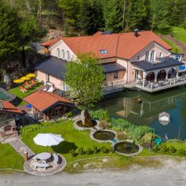 Wellness Resort Romantika, viešbutis mieste Haucenbergas