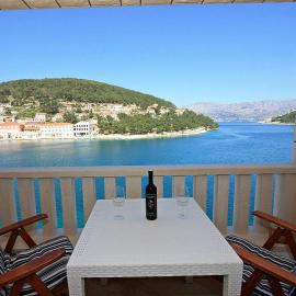 Apartmani Nila, hotel en Pučišća