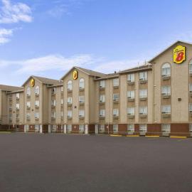 Super 8 by Wyndham Fort Nelson BC, hotel v destinácii Fort Nelson