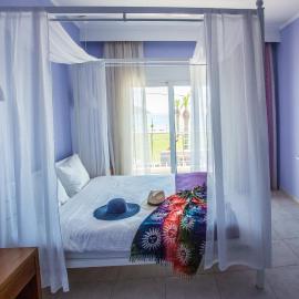 Sea to See, hotel a Néa Péramos