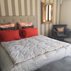 Au Bord de La Dhuy, hotel u gradu Orges
