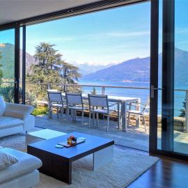 Sant’Andrea Penthouse, hotel u gradu 'Menaggio'