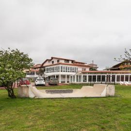 Chalet Areo do rio - playa de razo, hotel din Razo