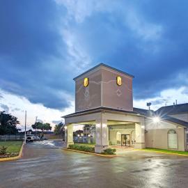 Super 8 Dallas East Near Fair Park Downtown โรงแรมในดัลลัส
