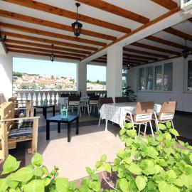 Apartmani Nika
