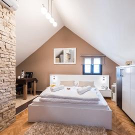 Apartments Donat, hotel in Zadar