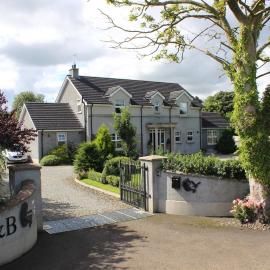 Crowfield Country House โรงแรมในAghadowey