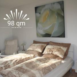 Orange Sun Apartment