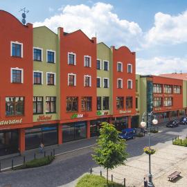 Wellness Hotel Lužan，倫布爾克的飯店