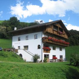 Apartments Dolomites "Mantingerhof", viešbutis mieste Funesas