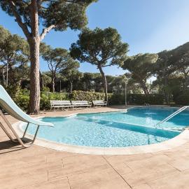 Lets Holidays POOL BBQ APARTMENT in CASTELLDEFELS