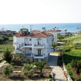 Korali, hotel in Órmos Marathokámpou