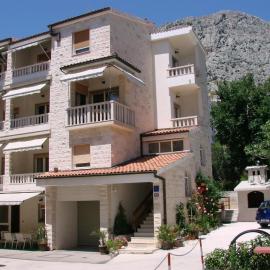 Villa Sladojević, hotel a Omiš (Almissa)