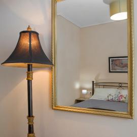 Remezzo Apartments, Hotel in Akrogiali