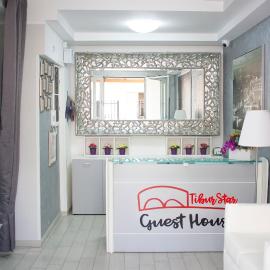 TIBUR STAR Guest House, khách sạn ở Settecamini