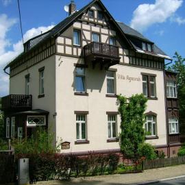 Pension & Ferienwohnung "Villa Agnesruh", hotel in Bad Elster