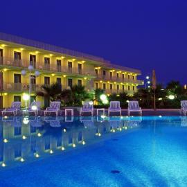 Dioscuri Bay Palace, хотел в Сан Леоне