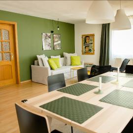 Studio 35 Busteni, hotel in Buşteni