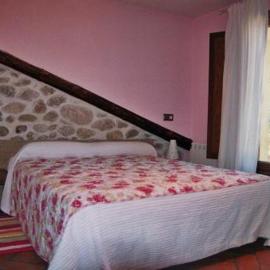 Los Espinares, hotel u gradu Raskafria