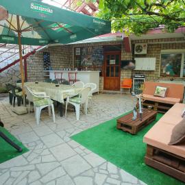 Hostel Adi