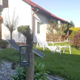 Domek nad jeziorem Bystrzyna, hotel em Świdwin