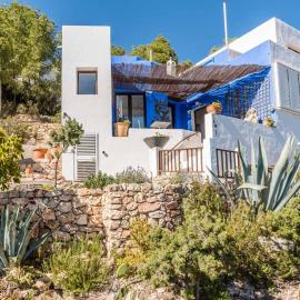 Villa Orquidea - Amazing landscape view, hotel i Santa Eularia des Riu
