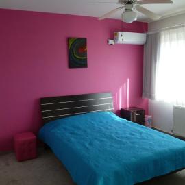 Double room with ensuite bathroom at Datacom building, hotel in Nicosia
