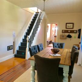 Robin Hoods Well Farm Stay, hotel i Sassafras